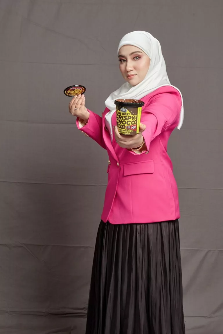 Produk Dikritik & Dapat Rating 3/10 Dari Youtuber Sensasi Dunia, Usahawan Wanita Ini Bijak Hadapi Kritikan