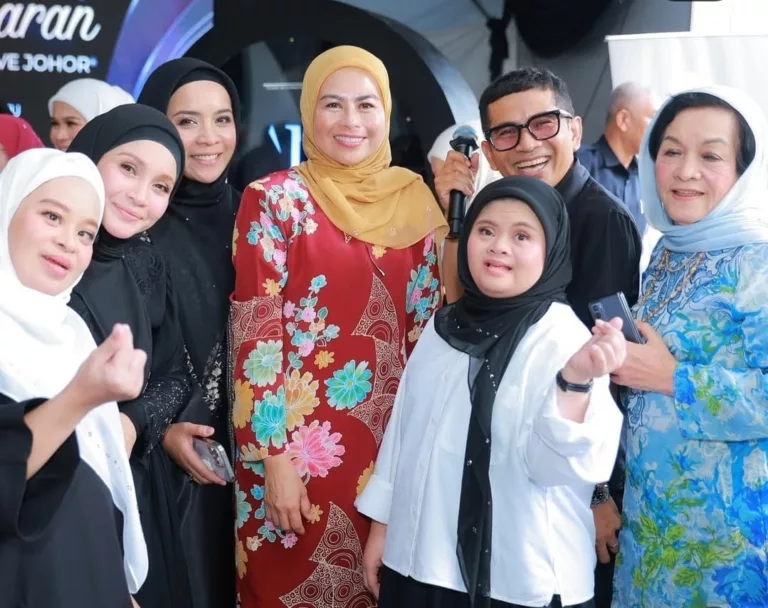 Anne Ngasri Jadi Pemilik Butik Tudung Mewah, Satu-Satunya di Johor