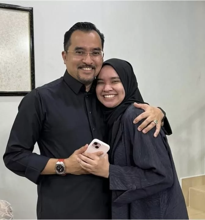 “Abi, Nak Telefon Baru…” – Didikan Bijaksana Datuk Dr Asyraf Wajdi Letak Al-Quran Sebagai Syarat Utama