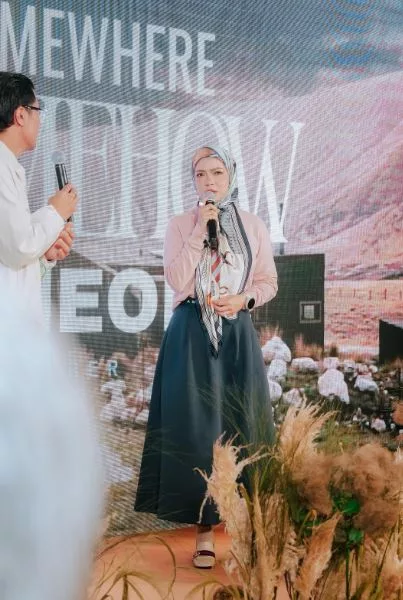 Hael Husaini, Dayang Nurfaizah dipilih sebagai duta rasmi Amber. Aura bintang dan fesyen bersatu