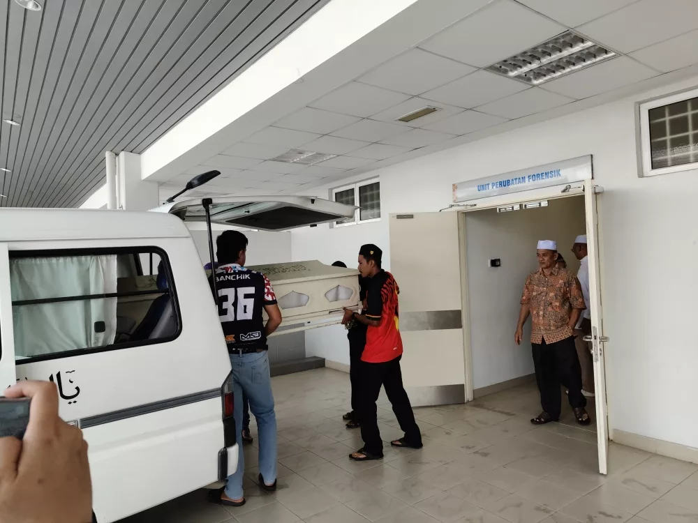 “Pernah Kata Nak Meninggal Masa Kecil Supaya Masuk Syurga” – Luahan Bapa Kanak-Kanak Lemas Dalam Lubang Kumbahan