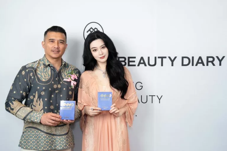 Fan Beauty Diary Rasmi Dilancarkan di Watsons Malaysia Fan Bingbing Serikan Kuala Lumpur dengan Koleksi Masker Ikonik