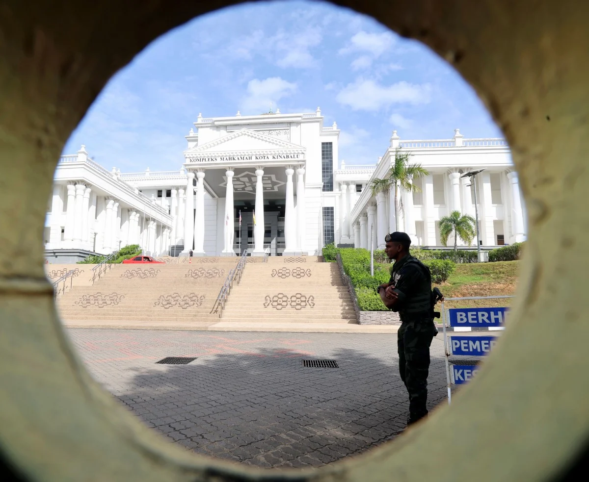 Kes Zara Qairina: Didakwa Ejek Adik ‘Kak M’ Sebelum Ayat ‘Kalau Aku Touch, Kau Berdarah’ Muncul – Warden