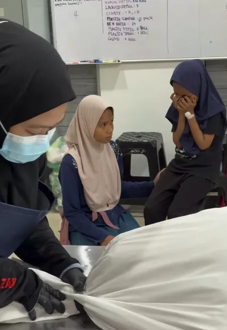 Tutup Wajah Sambil Menangis, Pilu Lihat Kanak-kanak Perempuan Trauma, Ibu Maut Digilis Treler