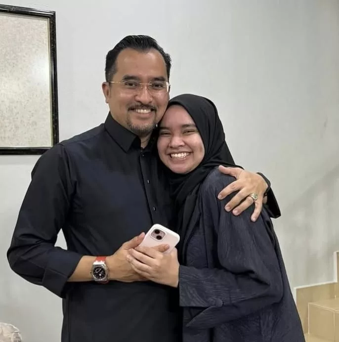 Bukan Jenama Jadi Ukuran. Pengerusi Mara Pakai Seluar RM29.90, Anak Jadi Tukang Alter