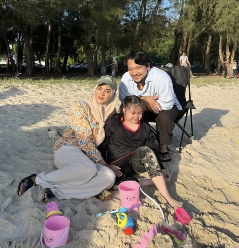 Di Sebalik Senyuman, Ada Pengorbanan Jarang Difahami. Realiti Wanita Menjaga Ahli Keluarga Istimewa