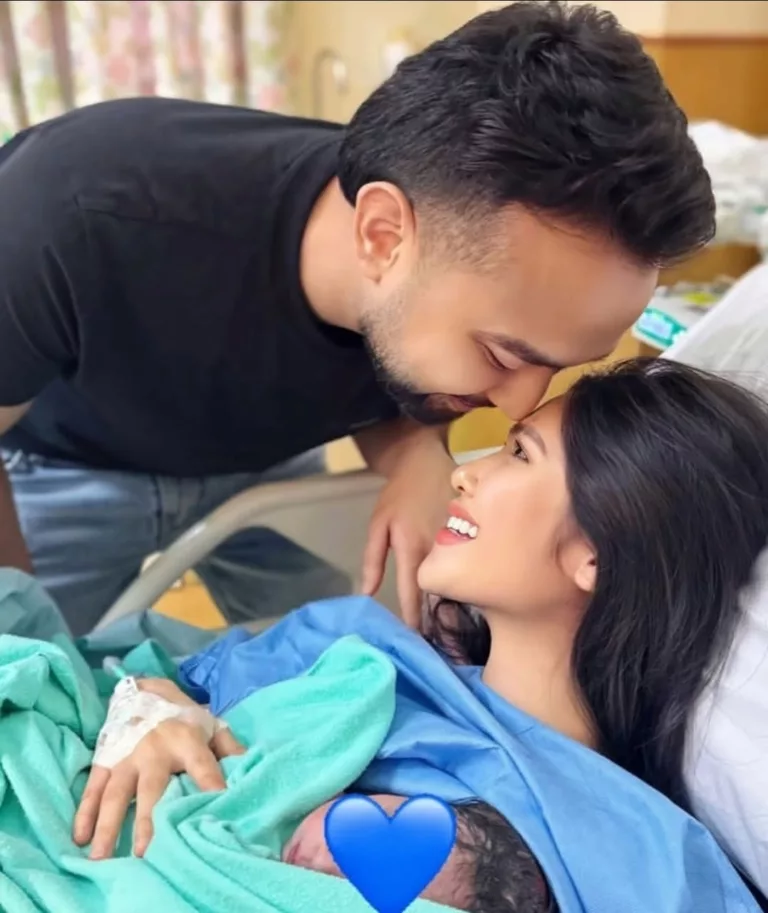 Afifah Nasir Selamat Timang Cahaya Mata Sulung