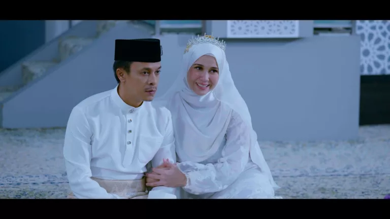 Bahagia Itu Pilihan Kita, Bukan Orang Lain. Bila Hati Menyimpan Luka, Tapi Cinta Masih Setia