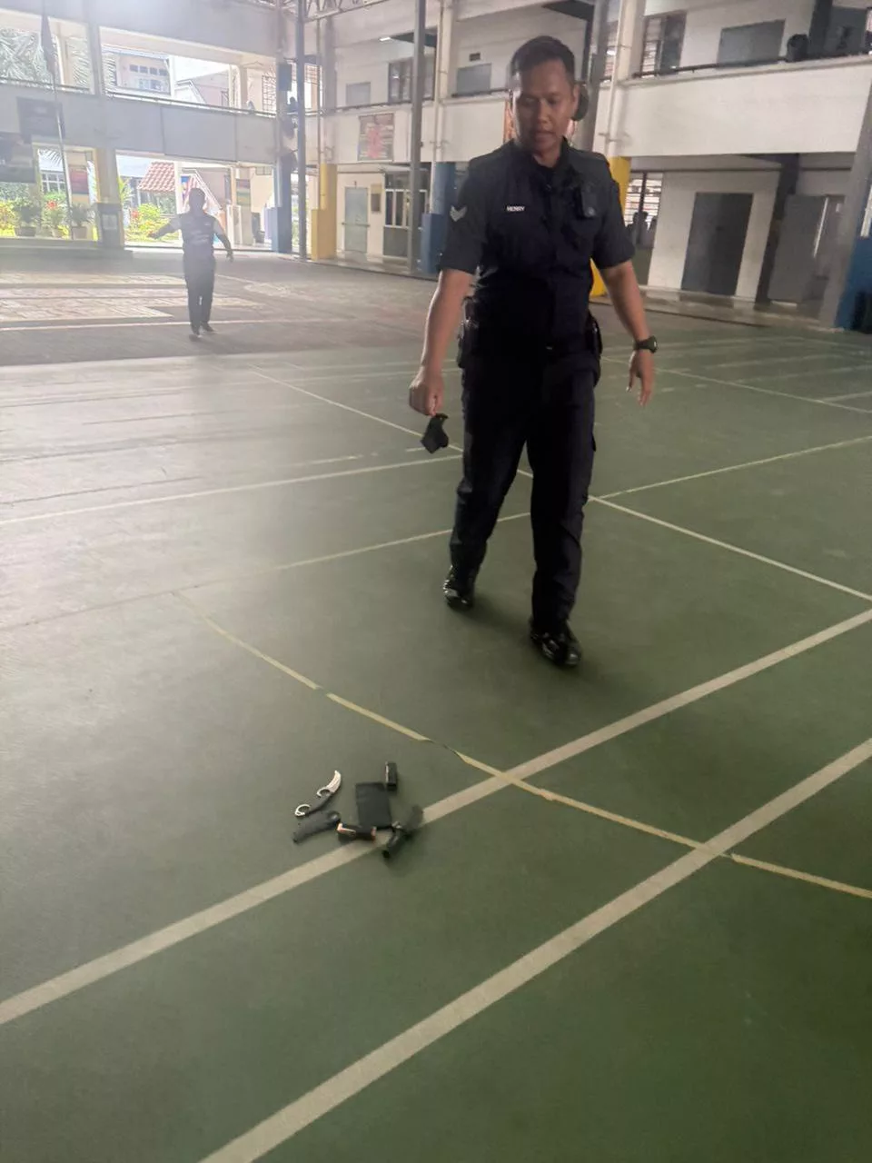 “Tangan Dan Baju Ada Kesan Darah” – Pelajar Cerita Detik Cemas Suspek Masuk Kelas Selepas Tikam Rakan Sekolah