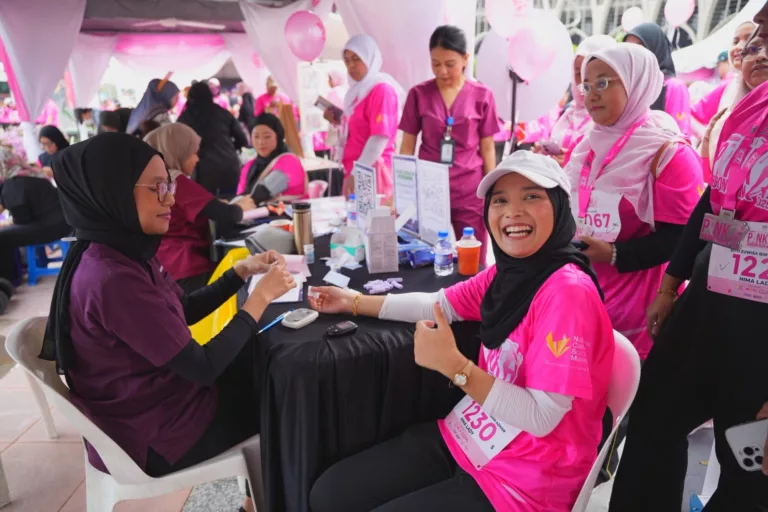 Tengku Permaisuri Norashikin Seru Wanita Lakukan Saringan Awal. “Langkah Kecil Hari Ini, Mungkin Menyelamatkan Nyawa Esok” 13 Tengku Permaisuri Norashikin Seru Wanita Lakukan Saringan Awal. “Langkah Kecil Hari Ini, Mungkin Menyelamatkan Nyawa Esok”