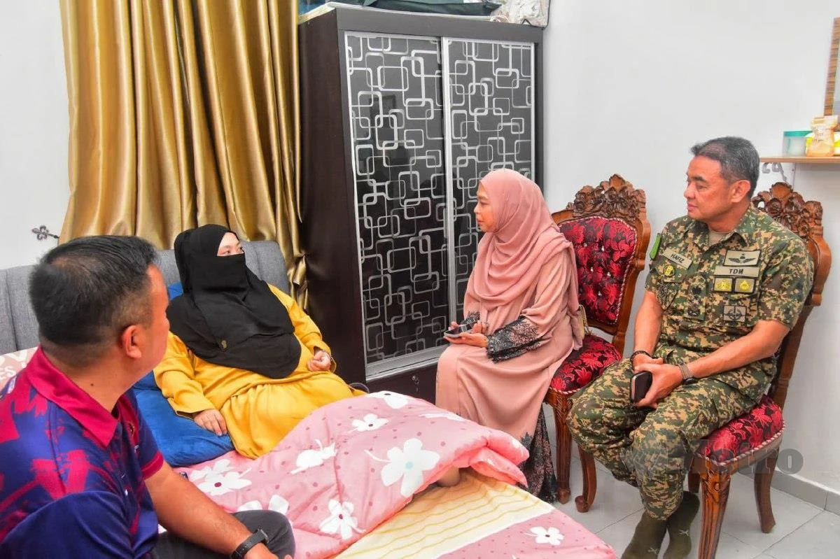 Bayi Kembar Tiga, Mejar Mohd. Fikry Luah Kecewa Dakwa Berlaku Kecuaian Hospital, Anak Triplet Dimasukkan Semula Ke NICU