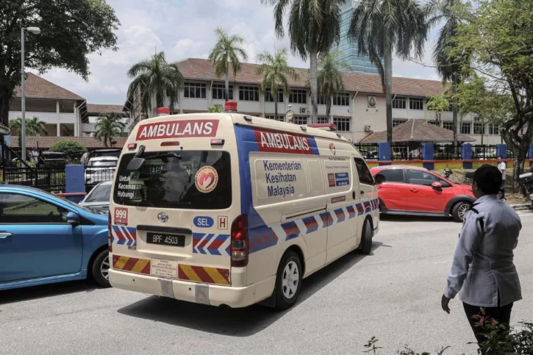 Ingatkan Anjing Masuk Sekolah… Rupa-Rupanya Jeritan Minta Tolong. Pelajar Kongsi Detik Cemas