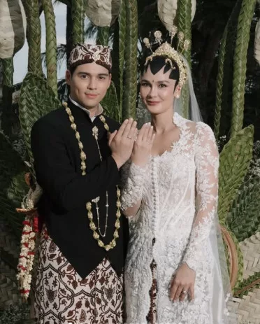 Luna Maya Rancang Timang Anak Tahun Depan – “Saya Mahu Seorang Anak Sahaja Sebab Manusia Di Bumi Ini Sudah Ramai…”