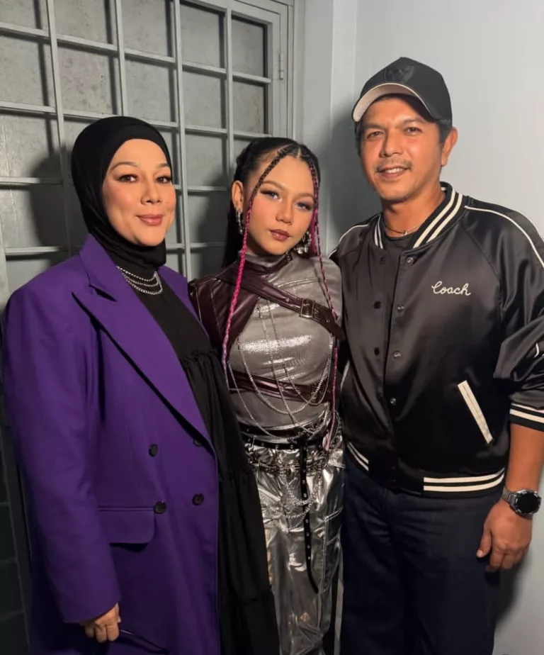 “Dia Masih Muda & Berani”. Sharifah Sakinah Bangga Lihat Anak Saudara,Menyinar Dalam Dunia Seni. Tapi….