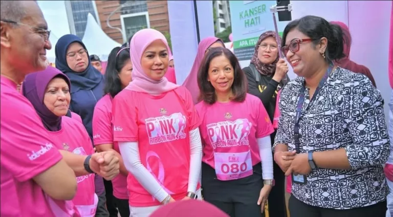 Tengku Permaisuri Norashikin Seru Wanita Lakukan Saringan Awal. “Langkah Kecil Hari Ini, Mungkin Menyelamatkan Nyawa Esok” 9 Tengku Permaisuri Norashikin Seru Wanita Lakukan Saringan Awal. “Langkah Kecil Hari Ini, Mungkin Menyelamatkan Nyawa Esok”