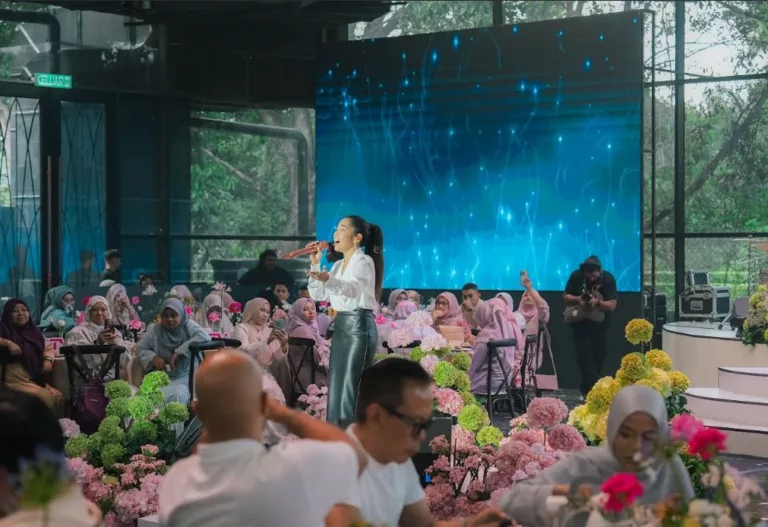 Penangan Cinta Fattah & Amira, ‘Poskad Cinta Dari Auckland’ Cecah 20.1 Juta Tontonan! 17 Penangan Cinta Fattah & Amira, ‘Poskad Cinta Dari Auckland’ Cecah 20.1 Juta Tontonan!
