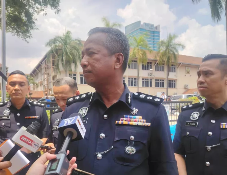 Bawa Pisau Ke Sekolah, Pelajar Tingkatan Empat Maut Ditikam Rakan Sekolah