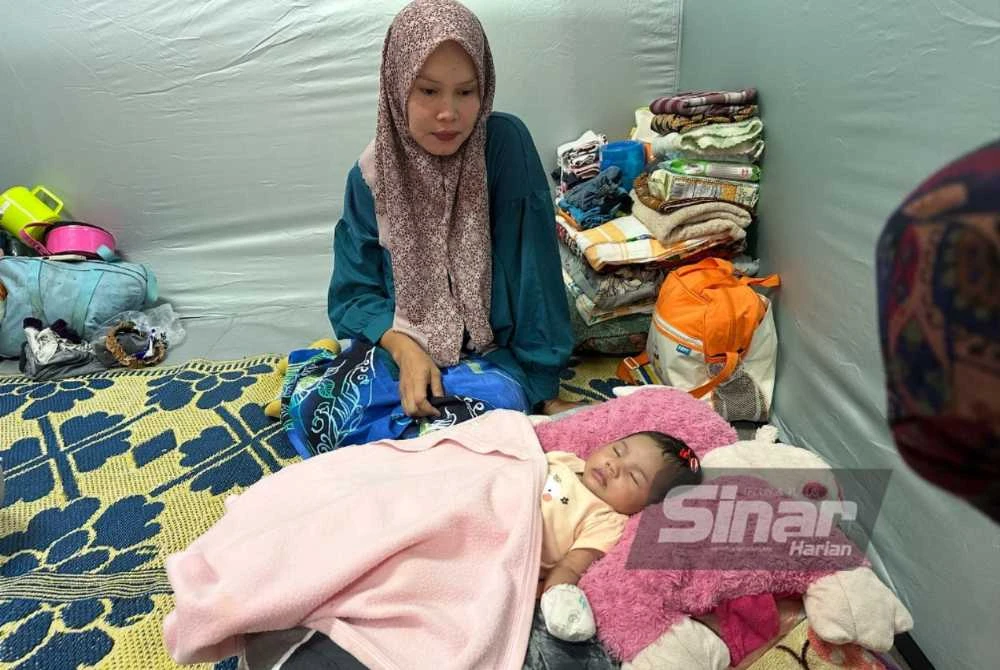 Ibu Berpantang Redah Banjir Selamatkan Bayi 27 Hari Dalam Keadaan Cemas 16 Ibu Berpantang Redah Banjir Selamatkan Bayi 27 Hari Dalam Keadaan Cemas