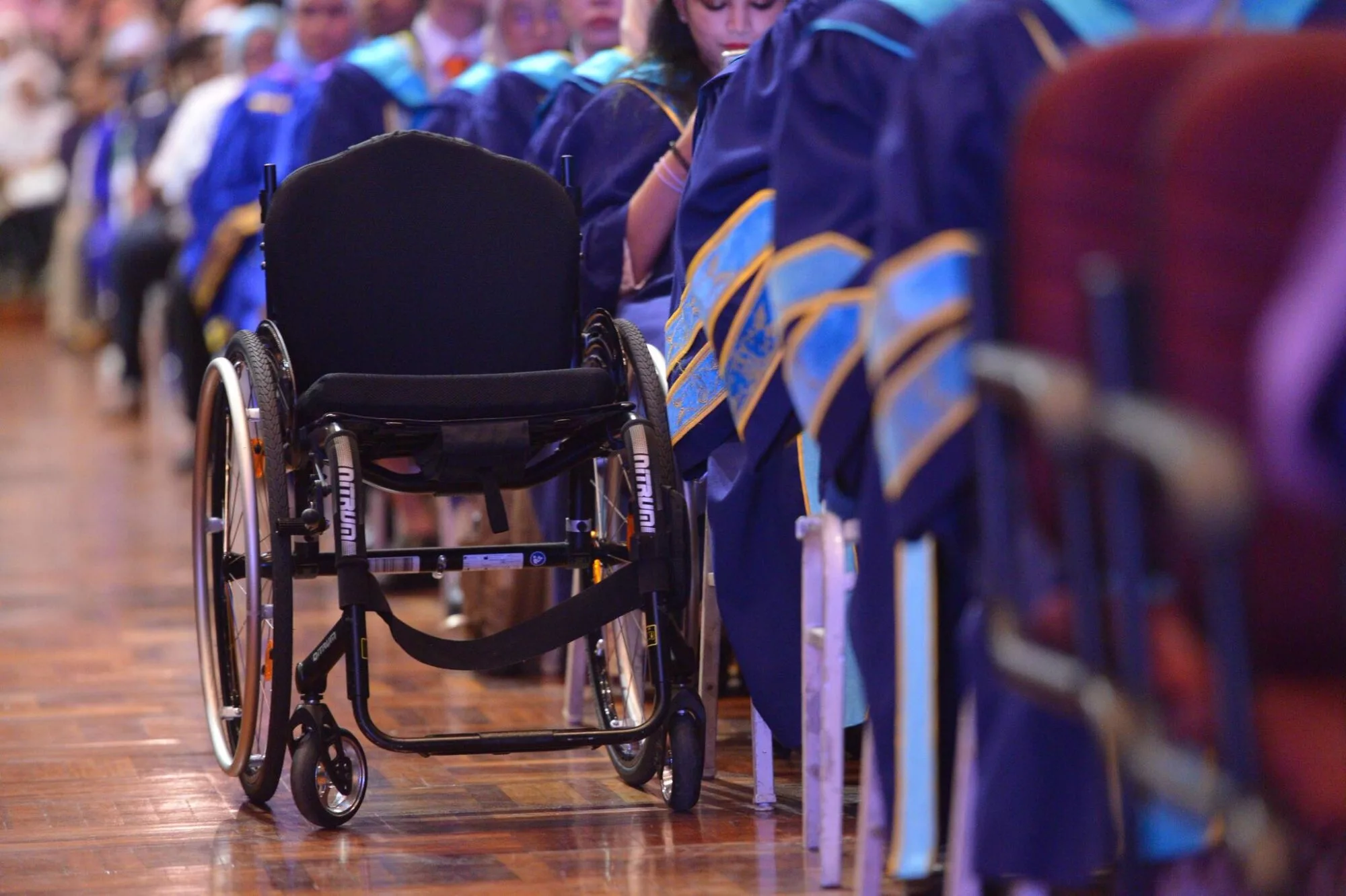 Gadis Hilang Kaki Terkena Kipas Bot Di Caribbean Terharu Genggam Ijazah Sarjana