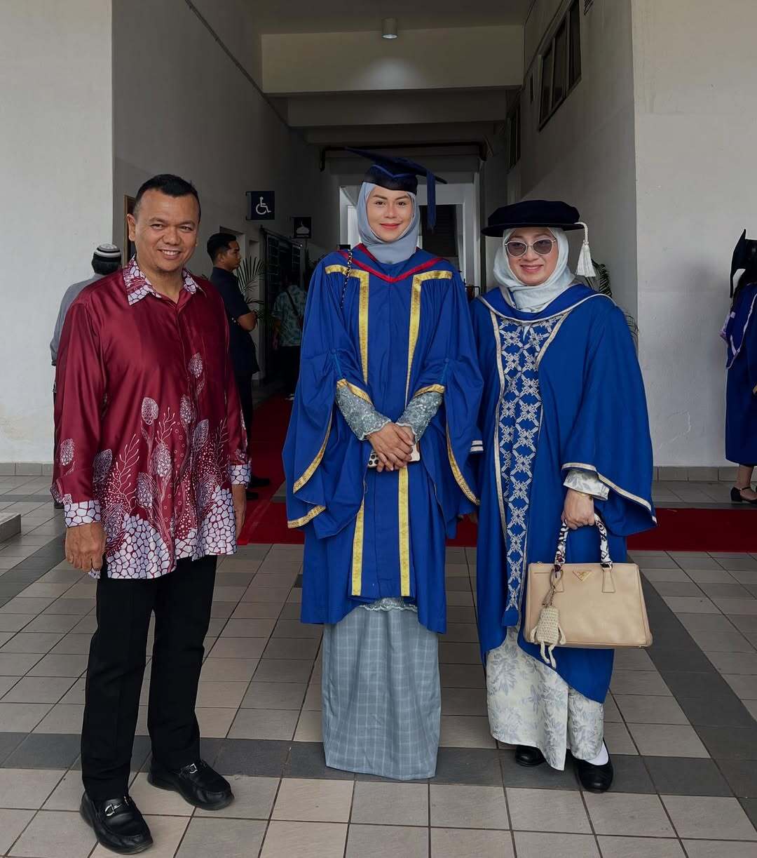 Rebecca Nur Al-Islam, Genggam Ijazah Sarjana Muda Pengurusan Perniagaan UUM
