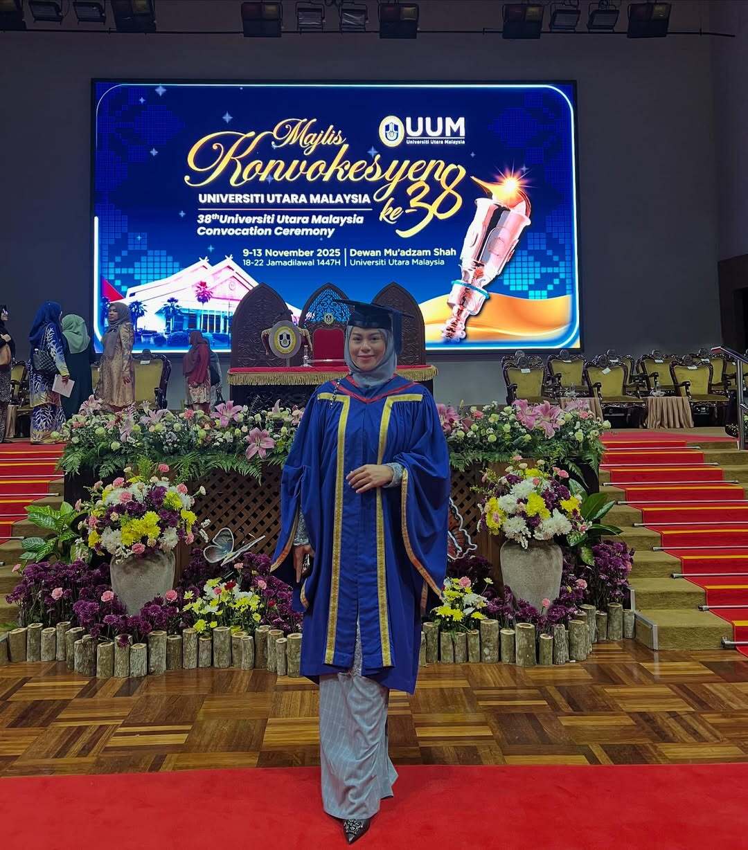 Rebecca Nur Al-Islam, Genggam Ijazah Sarjana Muda Pengurusan Perniagaan UUM