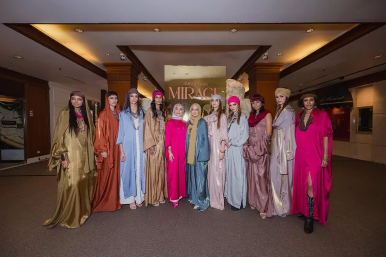 Nora Danish Serlahkan Keanggunan Wanita Berhijab. Sopan Namun Kekal Bergaya 44 Nora Danish Serlahkan Keanggunan Wanita Berhijab. Sopan Namun Kekal Bergaya