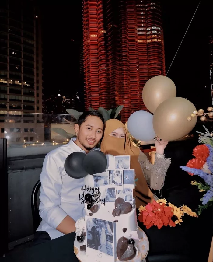 Sebaknya, Farah Fakhira Luah Rasa “Terlalu Banyak Awak Record Dalam Handphone. Seolah Dah Siapkan Semuanya Sebelum Nak Pergi’ 17 Sebaknya, Farah Fakhira Luah Rasa “Terlalu Banyak Awak Record Dalam Handphone. Seolah Dah Siapkan Semuanya Sebelum Nak Pergi’