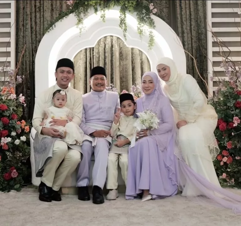 Ibu Shila Amzah Dilamar Selepas Sebulan Berkenalan