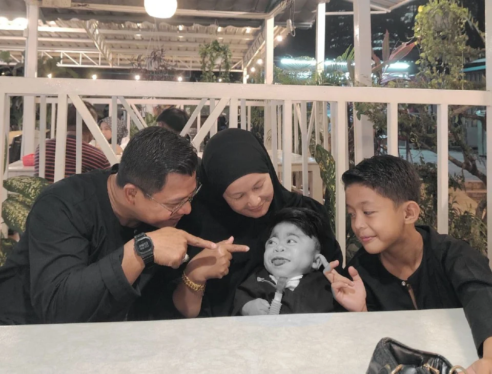 Air Mata Reda Seorang Ibu: Rizki Penghidap Mucolipidosis Tahap Dua Hembus Nafas Terakhir