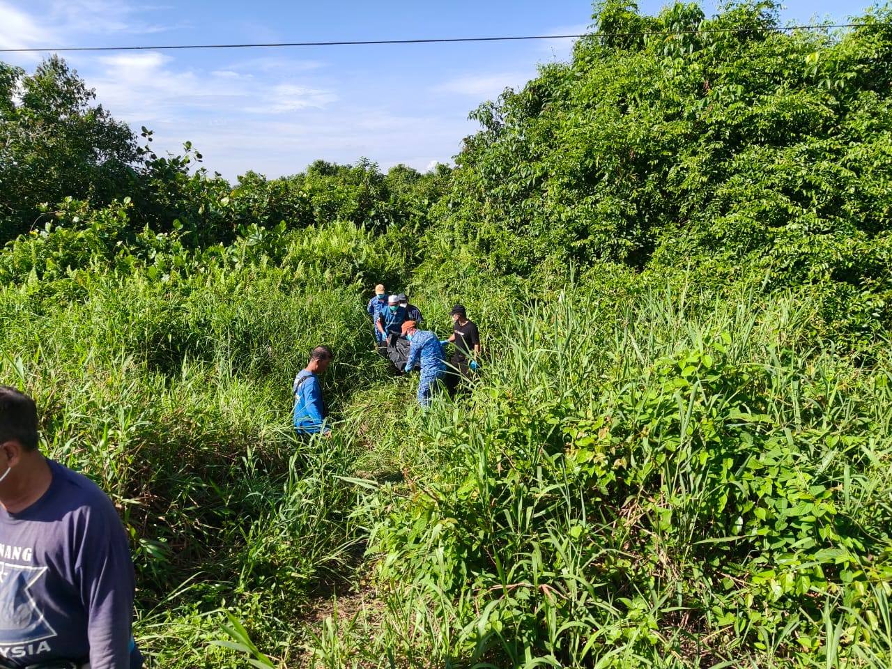 Ibu Buta Merangkak Panjat Bukit  Cari Bantuan Akibat Kelaparan, Anak OKU Ditemui Sudah Meninggal Dunia 6 Hari
