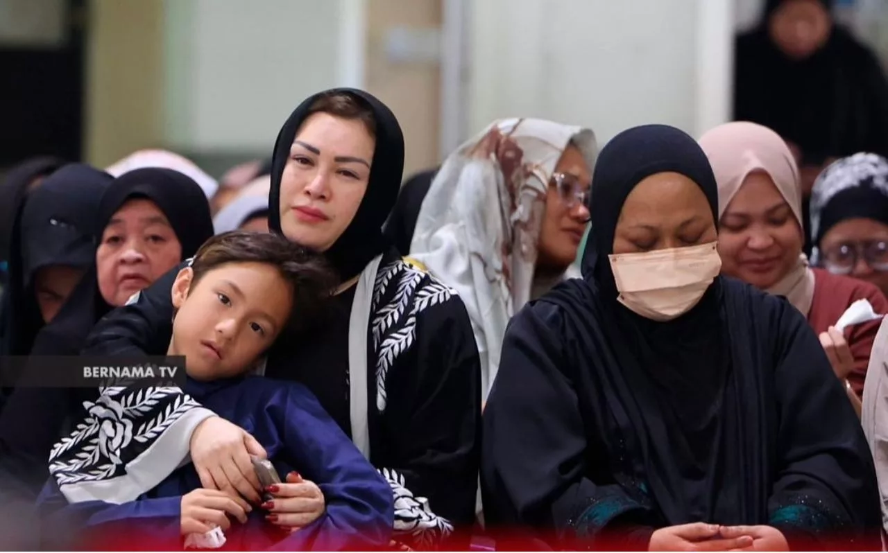 Pemergian Datuk Seri Bung Moktar: Luahan Sebak Zizie Izette Dedah Keperibadian Sebenar Suami Tercinta