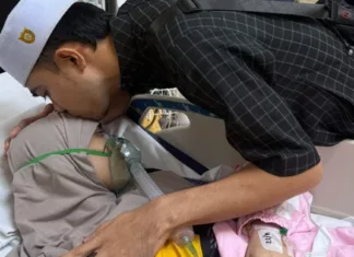 Isteri Hidap Kanser Sarcoma Hembus Nafas Terakhir Dalam Pelukan Suami