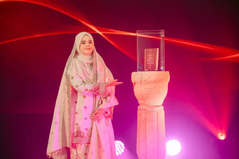 Bonda Umirah Kembali Dengan Karya Penuh Makna, Menjawab Rapuhnya Perkahwinan Zaman Kini 7 Bonda Umirah Kembali Dengan Karya Penuh Makna, Menjawab Rapuhnya Perkahwinan Zaman Kini