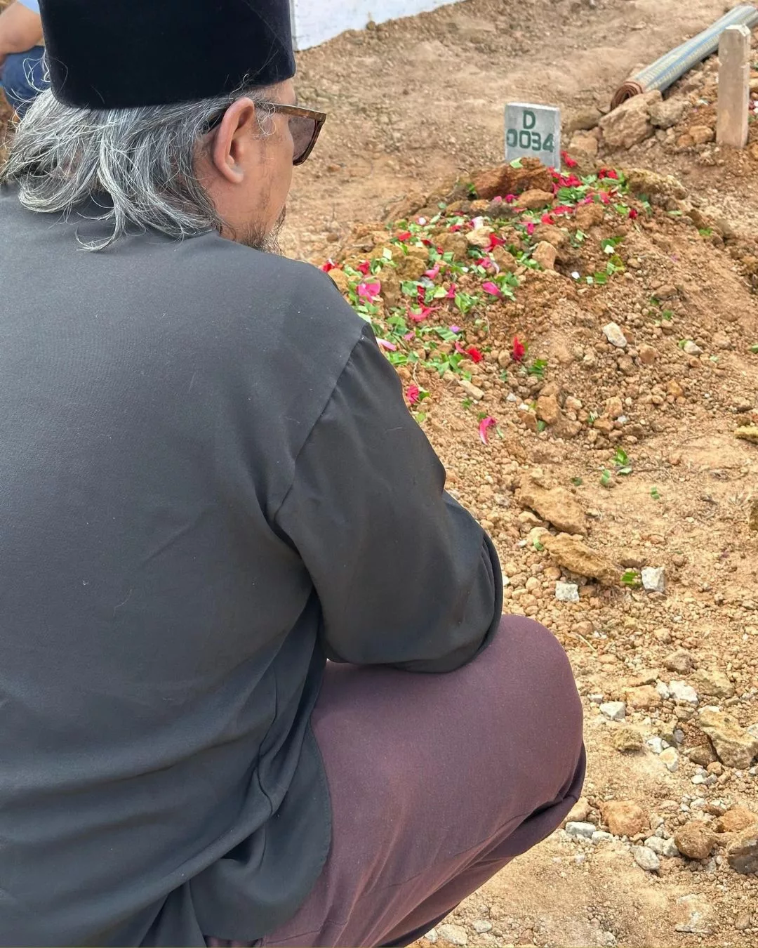 Pesan Arwah Along Eyzendy, Kena Kuat Demi Anak-anak