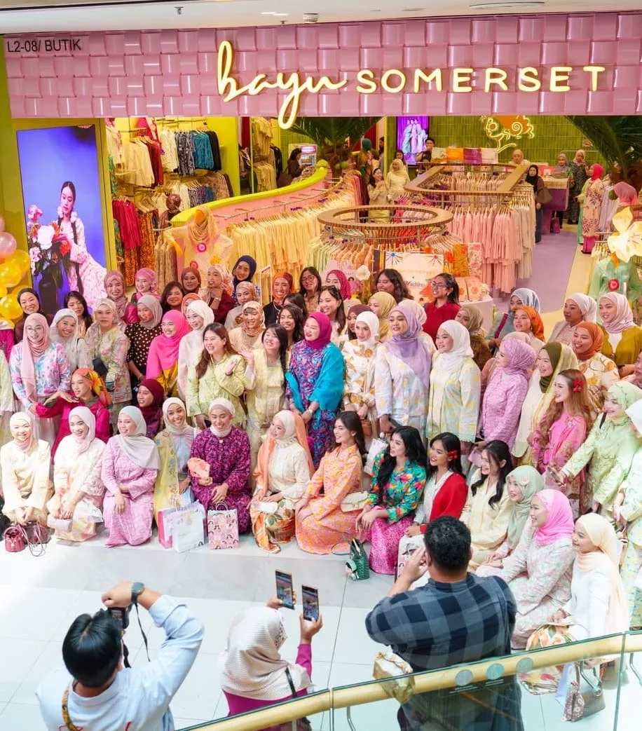 Liza Hanim Dan Marsya Raikan Warna & Kreativiti Bersama Bayu Somerset