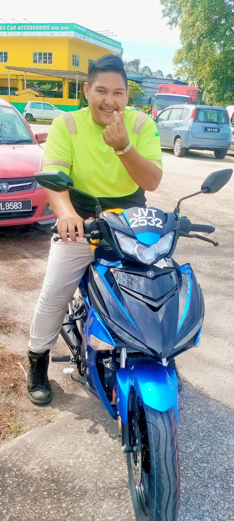 Tiga Anak Kecil Kehilangan Ayah, Dilanggar Pemandu Mabuk Ketika Keluar Mencari Keperluan Keluarga 7 Tiga Anak Kecil Kehilangan Ayah, Dilanggar Pemandu Mabuk Ketika Keluar Mencari Keperluan Keluarga