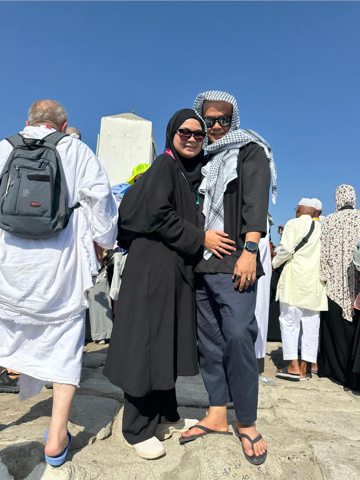 Suami Maut Dirempuh Pacuan Empat Roda Ketika Berhenti Rehat Tepi Jalan, Isteri Kongsi Detik Pilu Diuji Pada Bulan Kelahiran 13 Suami Maut Dirempuh Pacuan Empat Roda Ketika Berhenti Rehat Tepi Jalan, Isteri Kongsi Detik Pilu Diuji Pada Bulan Kelahiran