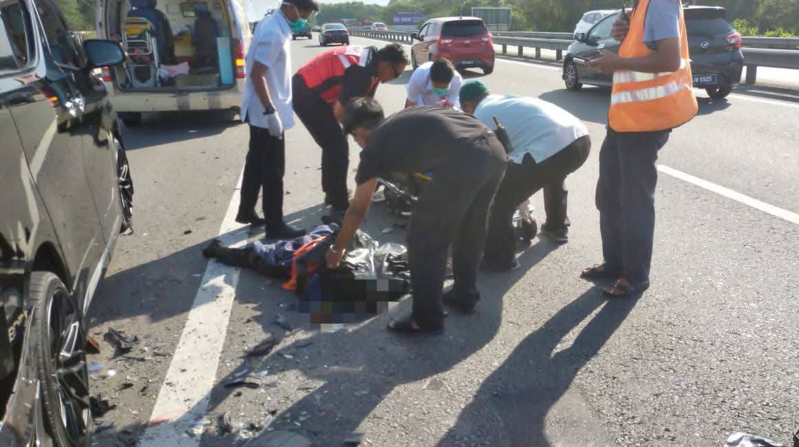 Dua Beradik Pelajar Vokasional Maut Langgar MPV Rosak, Selamat Dikebumikan