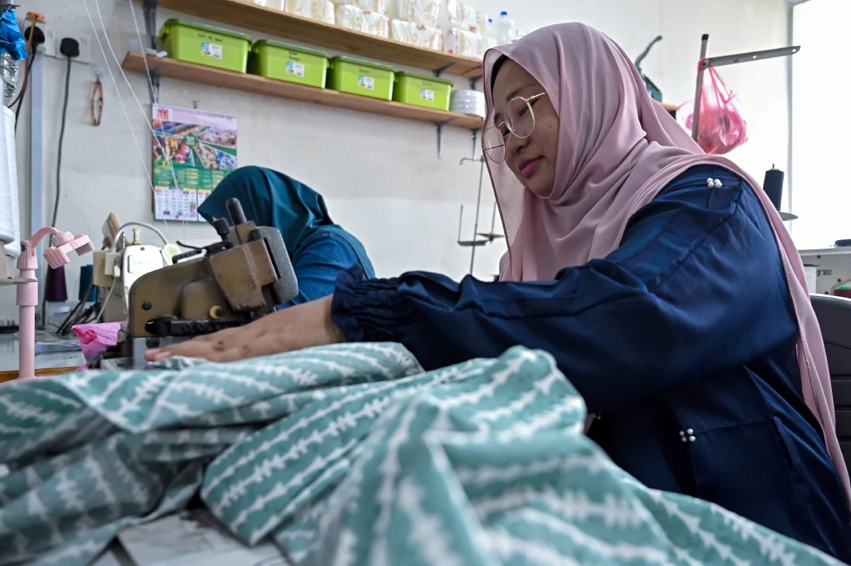 Alter Baju Raya Jadi Trend Jimat & Bijak Menjelang Aidilfitri