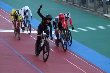 Kenali Nur Aisyah Zubir, ‘Pocket Rocket’ Wanita Malaysia Yang Cipta Sejarah Di Olimpik