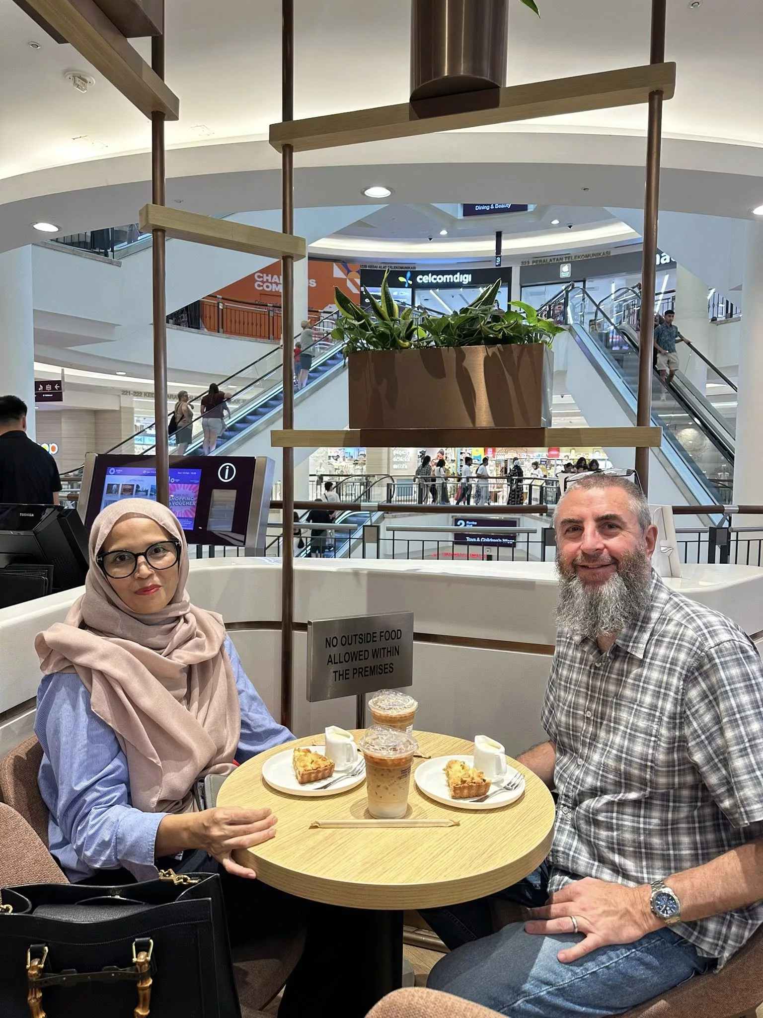 Suri Rumah Nekad Jadi Peguam, Demi Bebaskan Anak Dari Penjara