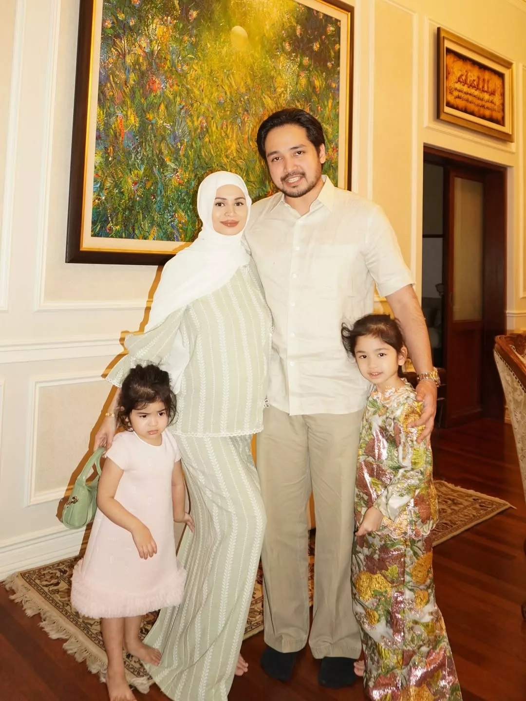 Tokti Kongsi Berita Gembira, Izara Aishah Selamat Melahirkan Anak Ketiga