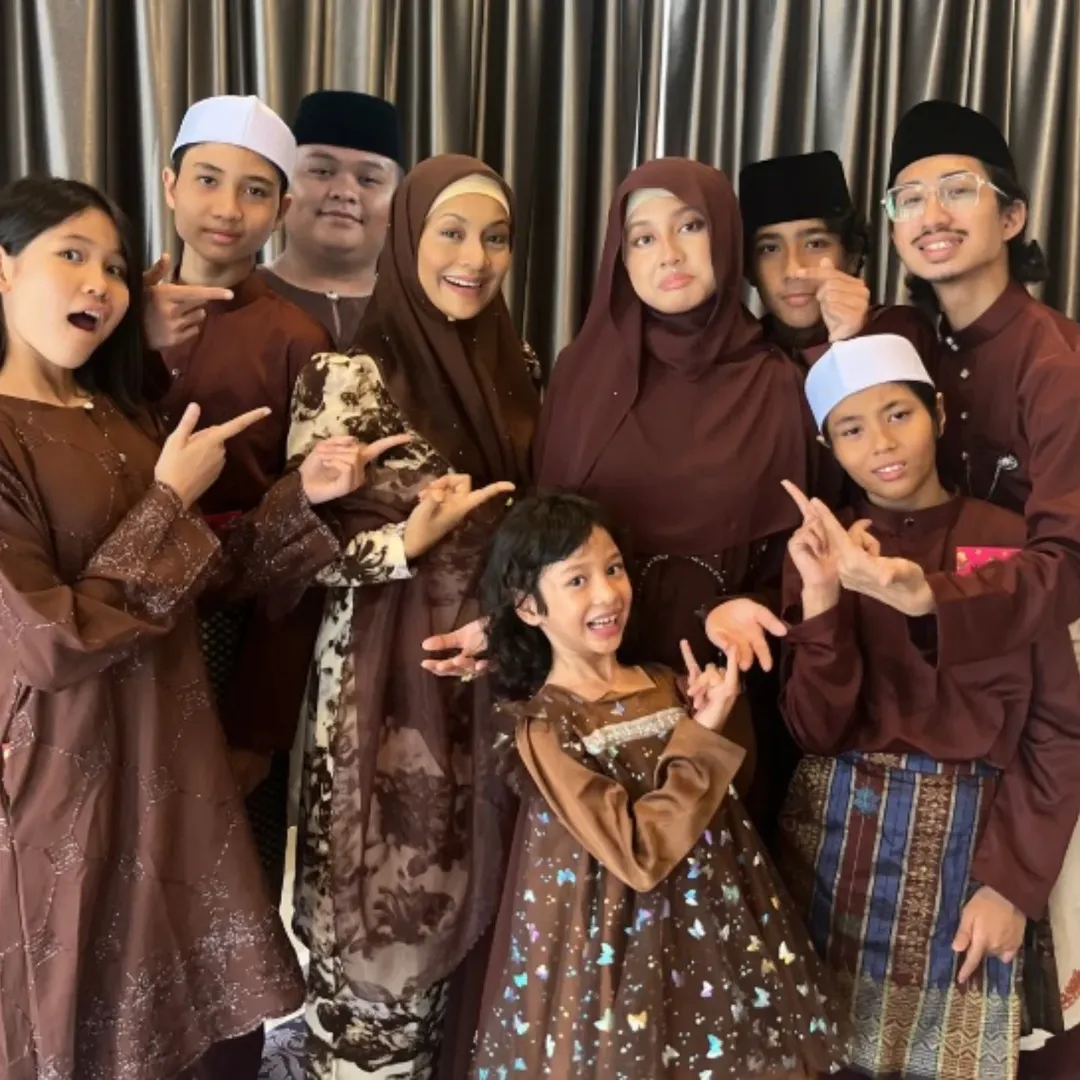 Anak Norish Karman Dikecam Tidak Bekerja, “Tapi Siapa Nak Jaga Bunda Pula?”