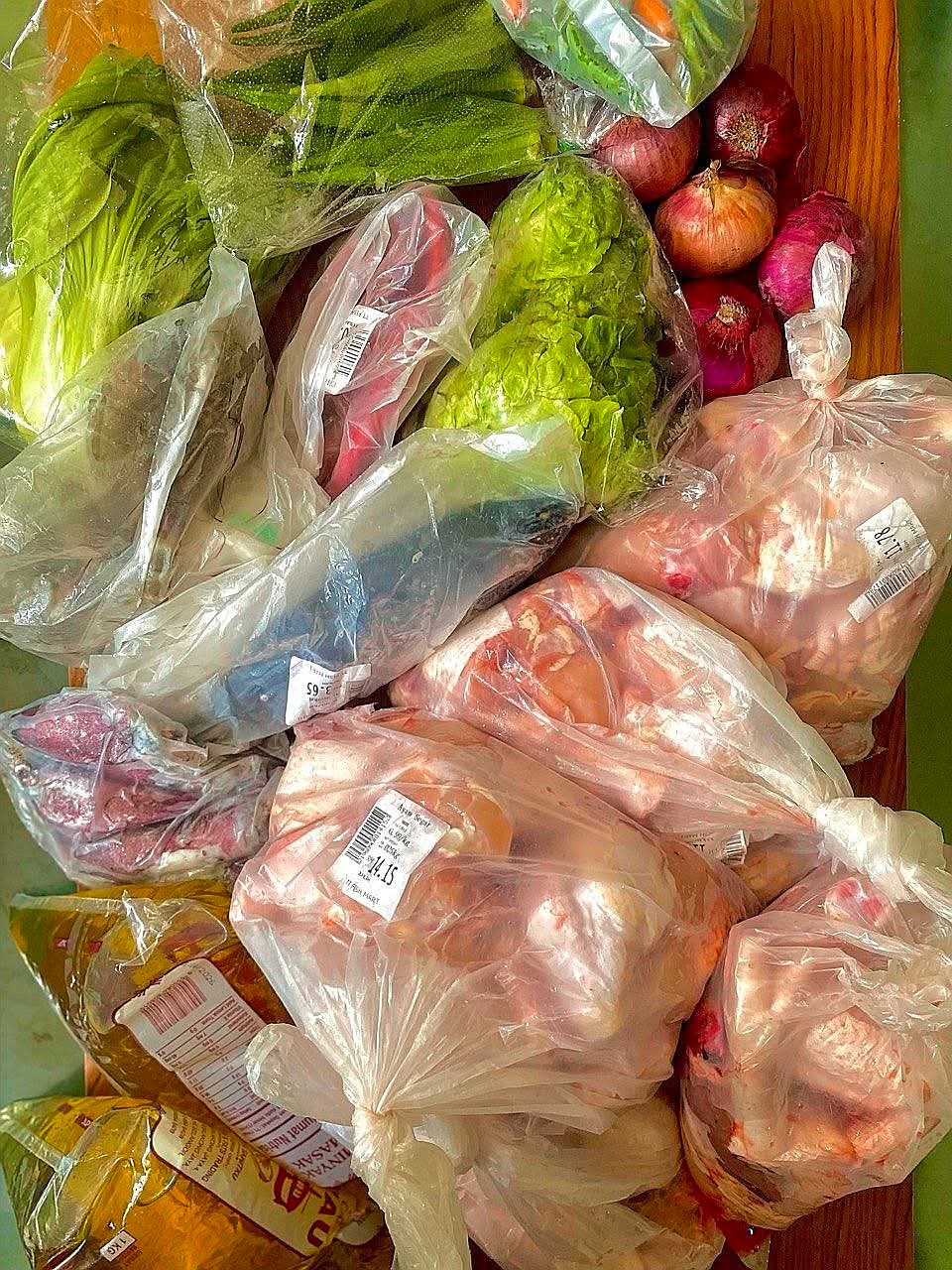 Belanja Dapur RM100 Seminggu, Suri Rumah Kongsi Dapat Beli 5 Ekor Ayam, Udang, Sotong, Ikan Termasuk Sayuran & Bawang