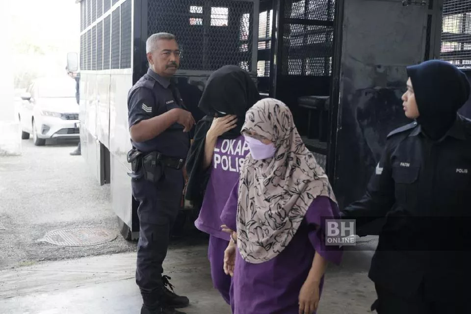 Guru Dipercayai Rempuh Pelajar Hingga Meninggal Dibawa Ke Mahkamah Bagi Urusan Reman 5 Guru Dipercayai Rempuh Pelajar Hingga Meninggal Dibawa Ke Mahkamah Bagi Urusan Reman