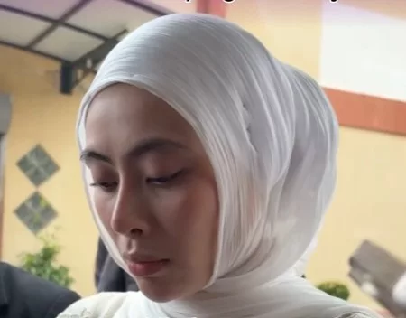 Adira Suhaimi Terkilan Datuk Red Tuntut RM100, 000, Syarat Batal Rujuk