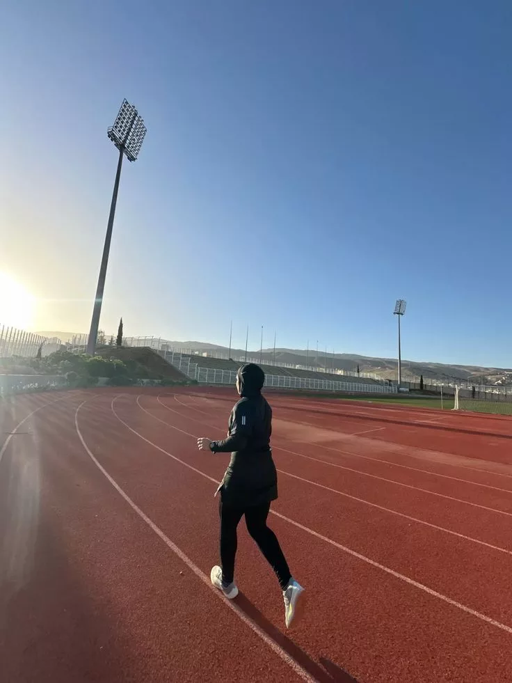 Briskwalk VS Jogging, Mana Satu Lagi Cepat Bakar Lemak?