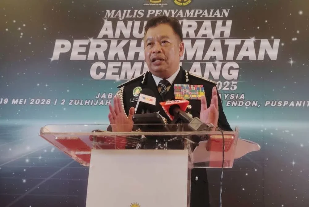 Pasport Malaysia Baharu Dilancar Dengan 94 Ciri Keselamatan, Lebih Sukar Dipalsukan 3 Pasport Malaysia Baharu Dilancar Dengan 94 Ciri Keselamatan, Lebih Sukar Dipalsukan