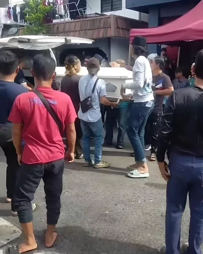 Anak Baru Lahir Melihat Dunia, Si Ibu Dijemput Ilahi Selepas 25 Hari Berjuang di Hospital