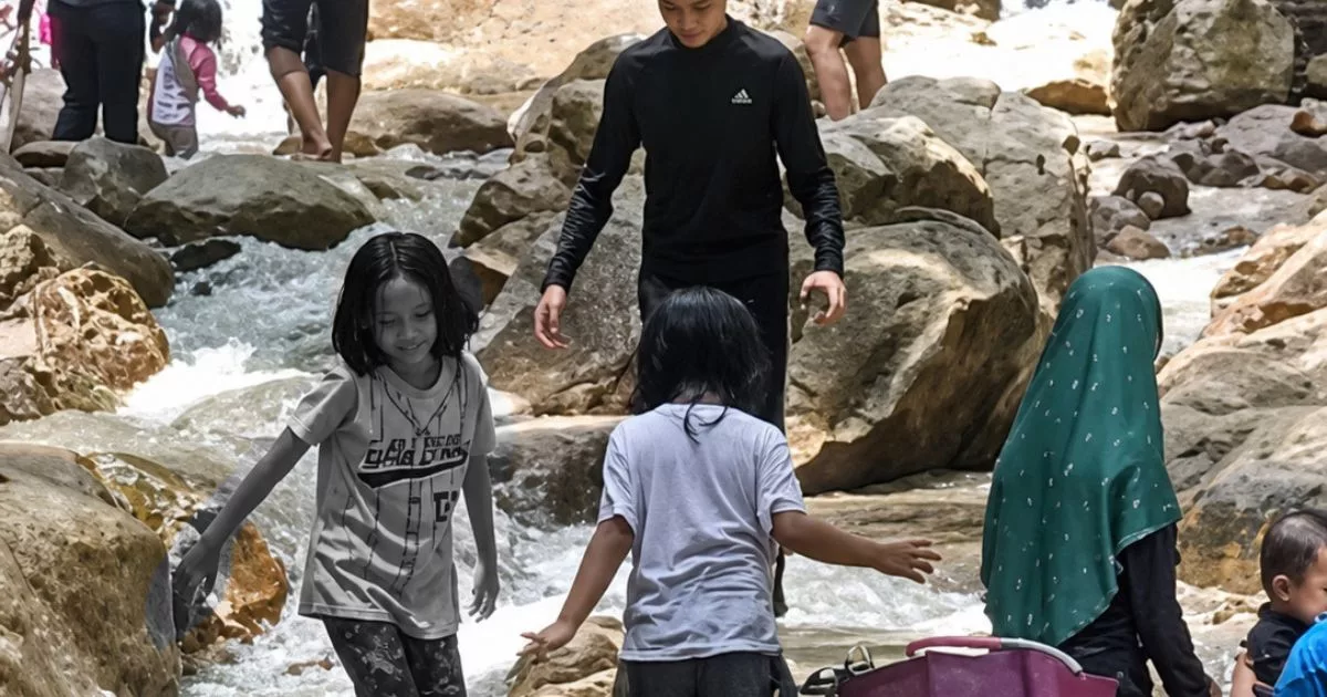 “Saya Sempat Naik Ke Tebing Tapi Anak Tenggelam…, Ibu Kongsi Detik Duka Anak  Lemas Depan Mata Di Jeram Toi